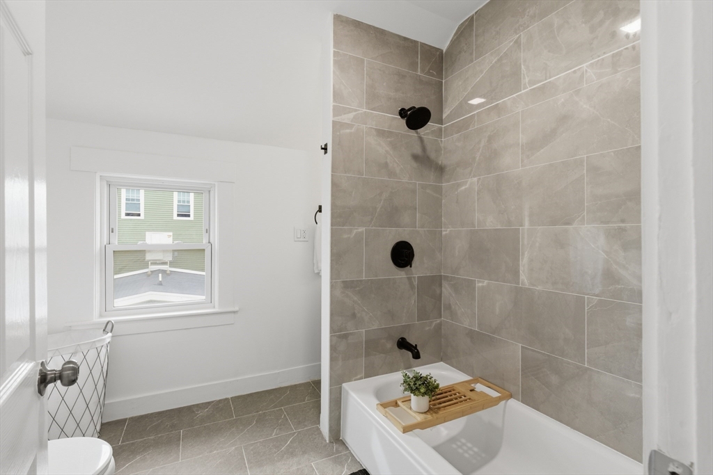 9 Robbins Street Waltham, MA 02453 - Photo 25 of 36