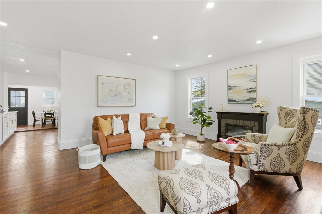 9 Robbins Street Waltham, MA 02453 - Photo 9 of 36