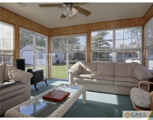 19 Kendall Road Kendall Park, NJ 08824 - Photo 14 of 16 Gallery Image 14