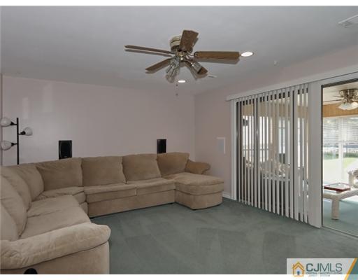 19 Kendall Road Kendall Park, NJ 08824 - Photo 8 of 16 Gallery Image 8