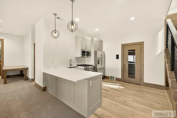 $1,795,000 | 10465 Bluebird Road, Rexburg, ID 83440
