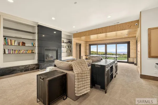 $1,795,000 | 10465 Bluebird Road, Rexburg, ID 83440