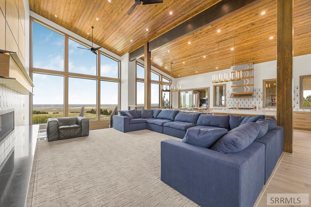 10465 Bluebird Road Rexburg, ID 83440 - Photo 4 of 62