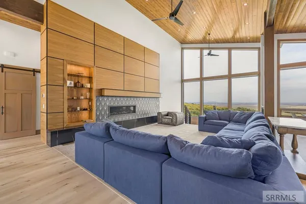 $1,795,000 | 10465 Bluebird Road, Rexburg, ID 83440