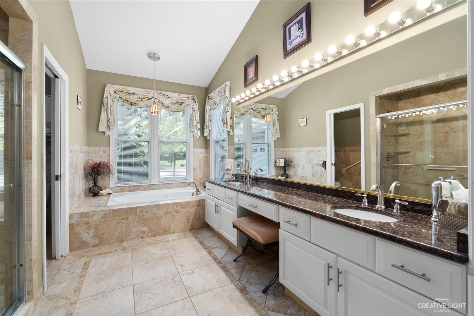 708 Viewpointe Drive St. Charles, IL 60174 - Photo 19 of 38 a large white kitchen with a large tub and sink