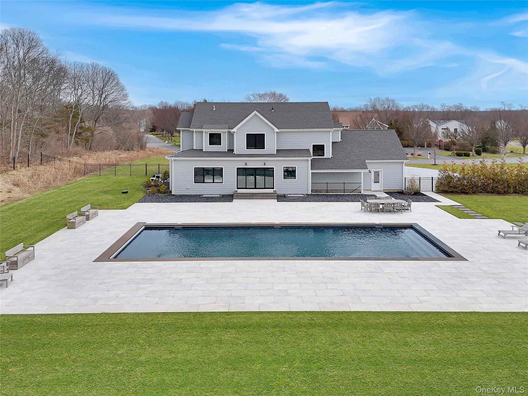 2790 Stanley Road Mattituck, NY 11952 - Photo 5 of 24