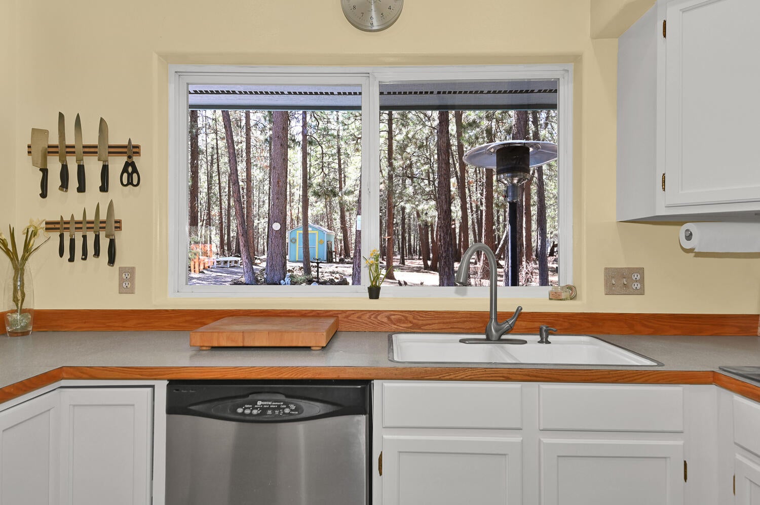 60065 Agate Road Bend, OR 97702 - Photo 10 of 40 60065 Agate Rd