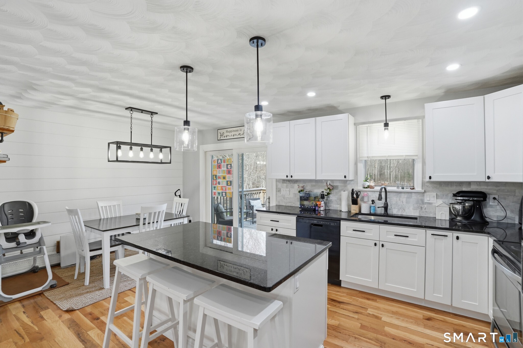 388 Spaulding Road Plainfield, CT 06374 - Photo 3 of 37