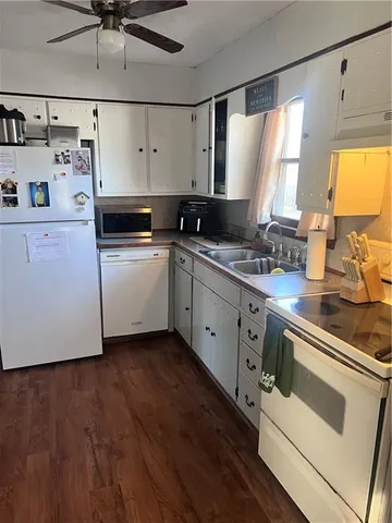 $145,000 | 2810 Commercial Street, St. Joseph, MO 64503