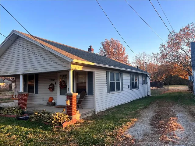 $145,000 | 2810 Commercial Street, St. Joseph, MO 64503