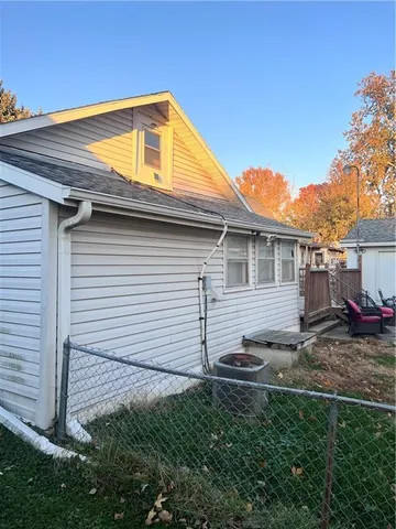 $145,000 | 2810 Commercial Street, St. Joseph, MO 64503