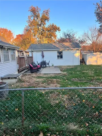 $145,000 | 2810 Commercial Street, St. Joseph, MO 64503