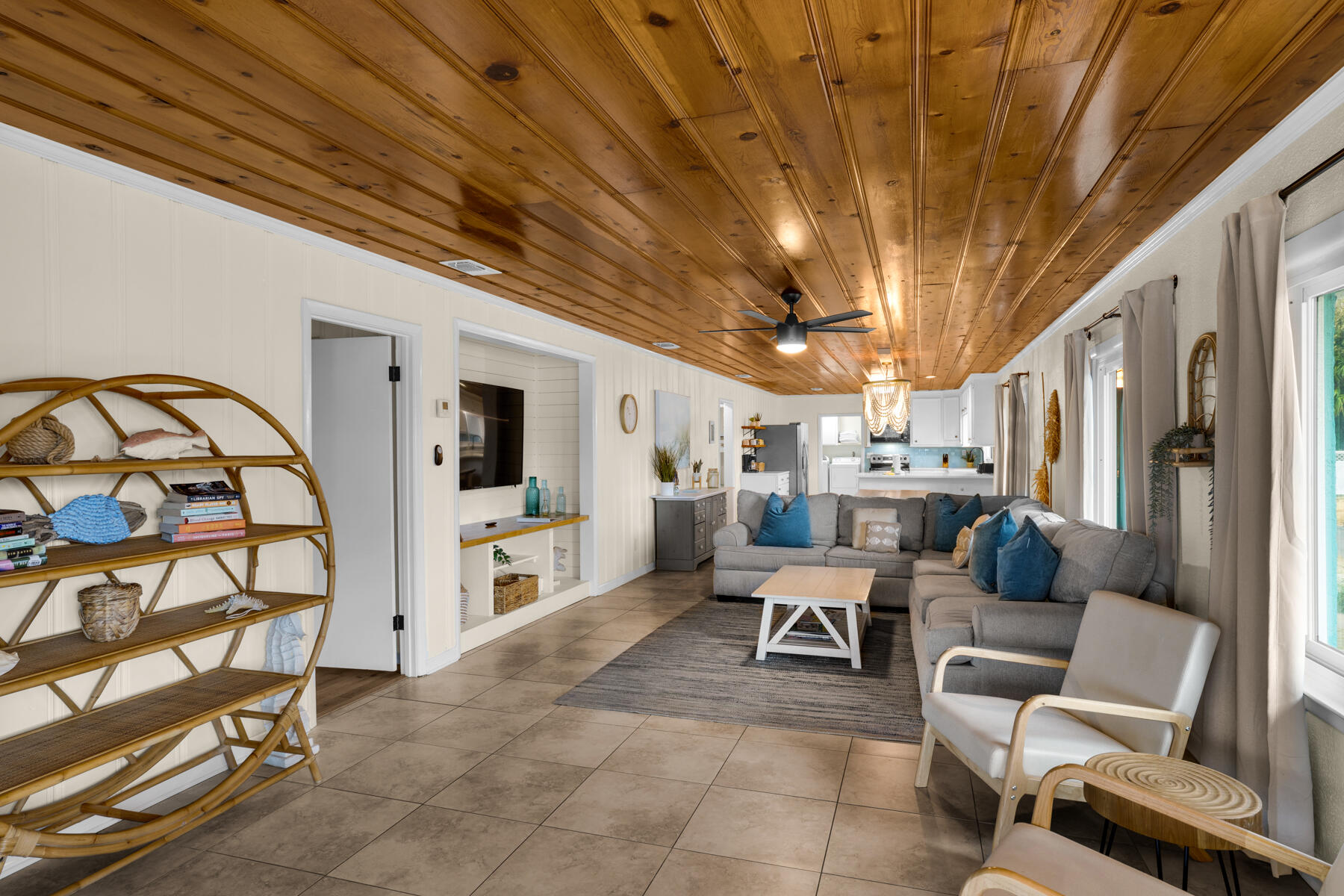 21924 Front Beach Road Panama City Beach, FL 32413 - Photo 34 of 120 21924 Front Beach Rd_20250324_025