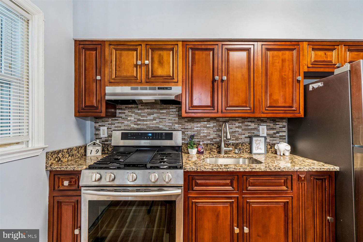 1007 St Dunstans Road Baltimore, MD 21212 - Photo 11 of 30