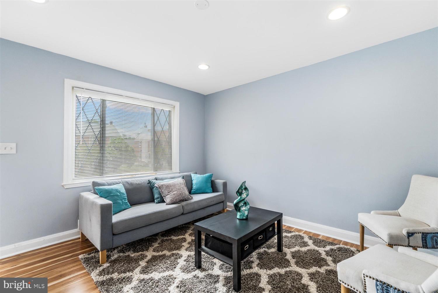 1007 St Dunstans Road Baltimore, MD 21212 - Photo 3 of 30