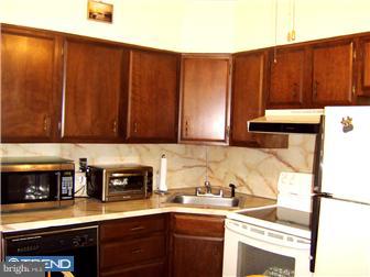 1960 Ashley Road Philadelphia, PA 19138 - Photo 5 of 6 Gallery Image 5