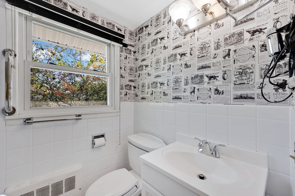 101 Doverbrook Road, Unit 101 Chicopee, MA 01022 - Photo 19 of 39