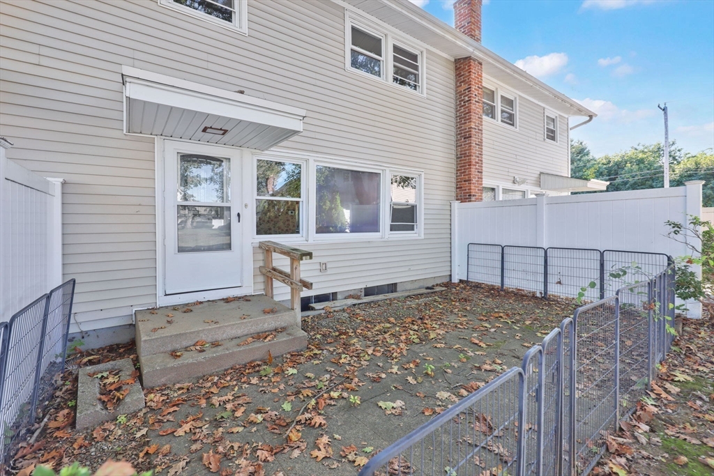 101 Doverbrook Road, Unit 101 Chicopee, MA 01022 - Photo 25 of 39