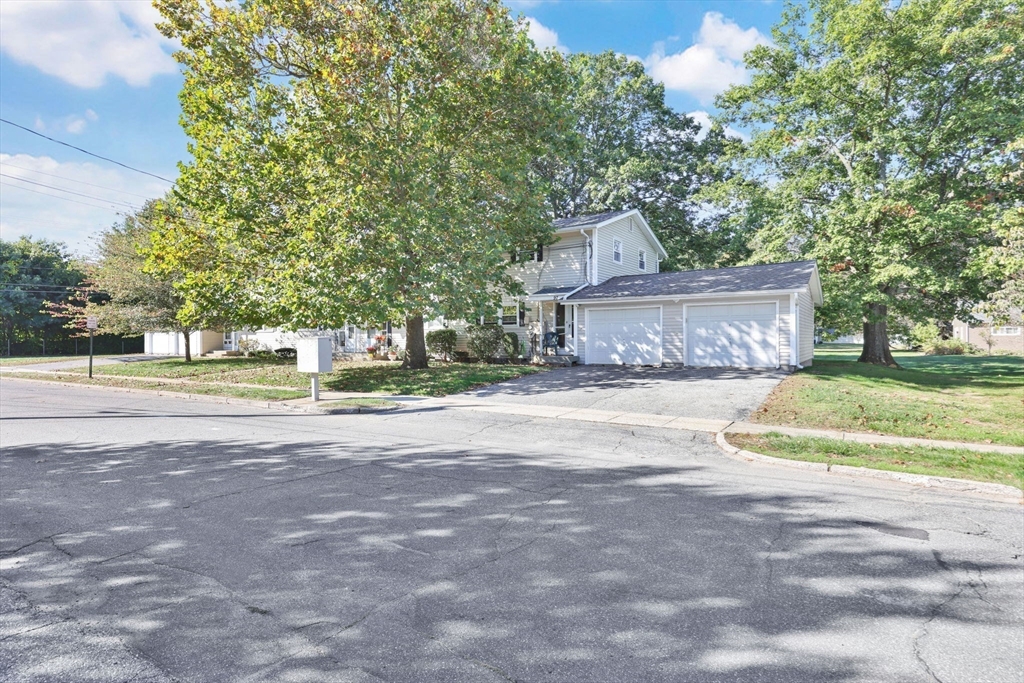 101 Doverbrook Road, Unit 101 Chicopee, MA 01022 - Photo 35 of 39