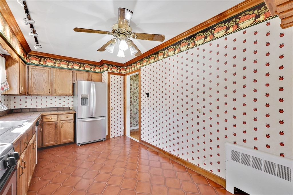 101 Doverbrook Road, Unit 101 Chicopee, MA 01022 - Photo 5 of 39