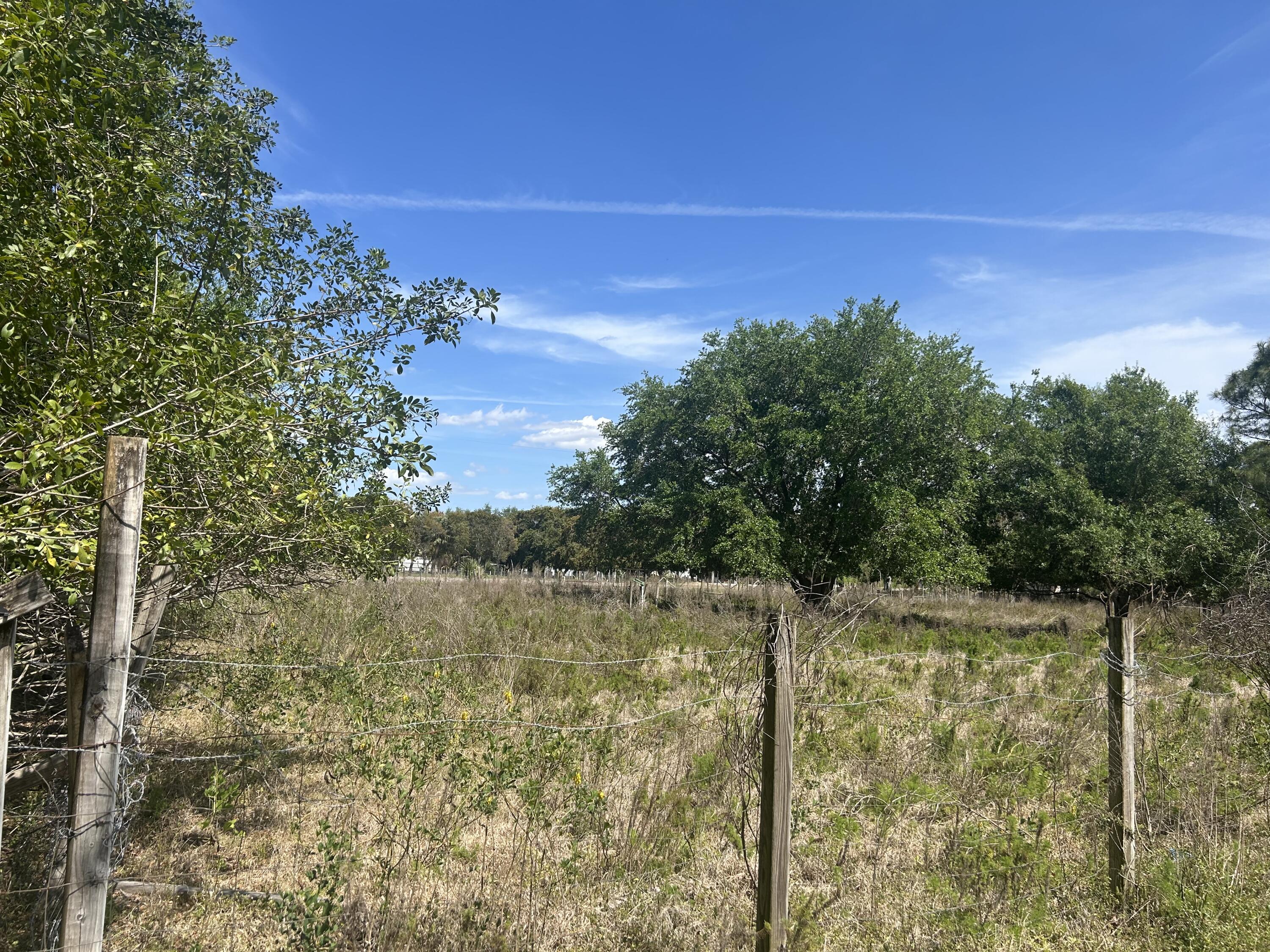 4810 Windmill Road Loxahatchee, FL 33470 - Photo 4 of 34 a view of a lake view