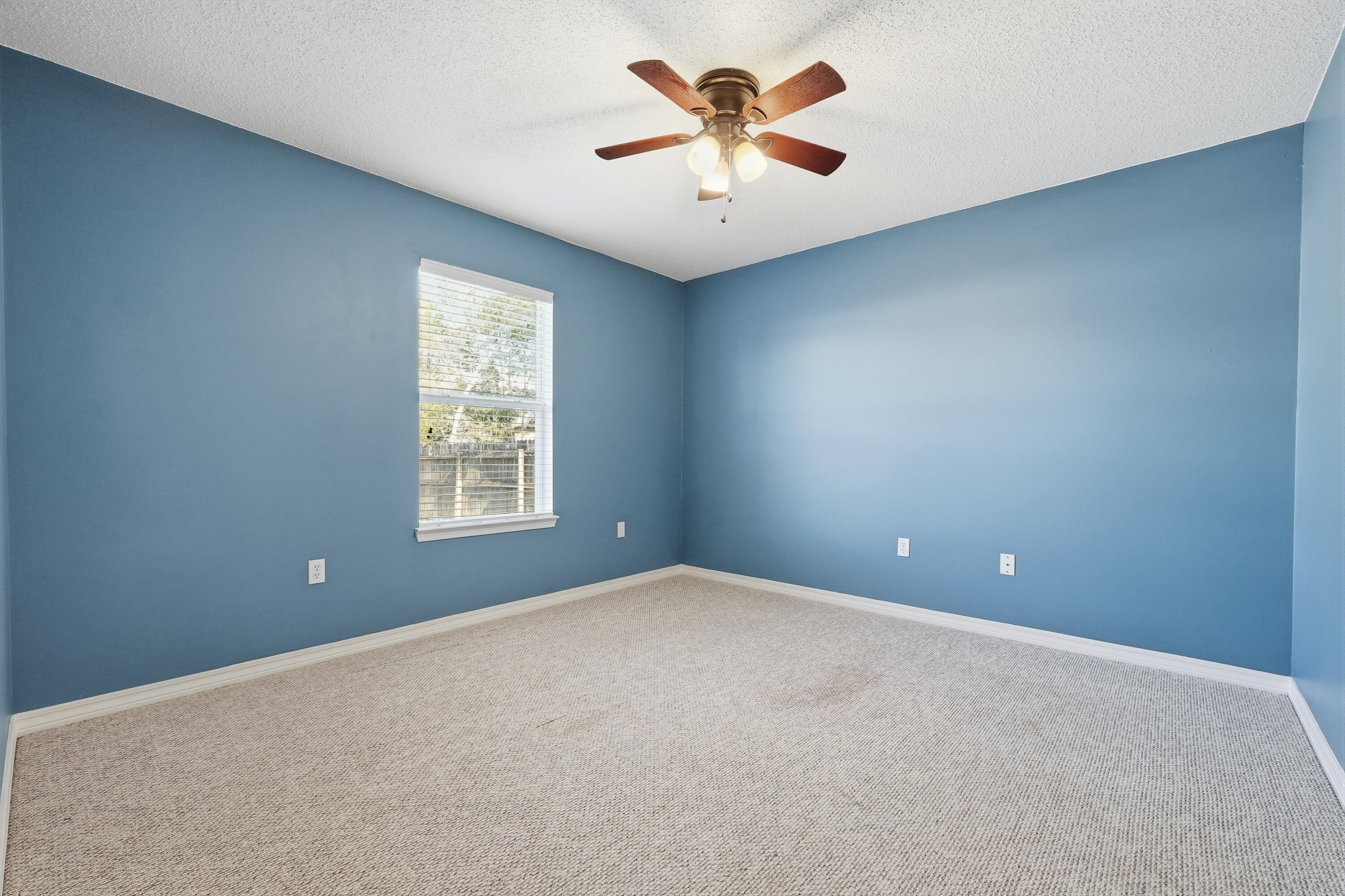 210 Limestone Circle Crestview, FL 32539 - Photo 20 of 27 210 limestone cir-40