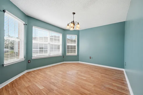$1,750 | 210 Limestone Circle, Crestview, FL 32539