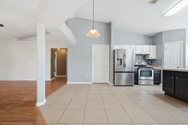 $1,750 | 210 Limestone Circle, Crestview, FL 32539