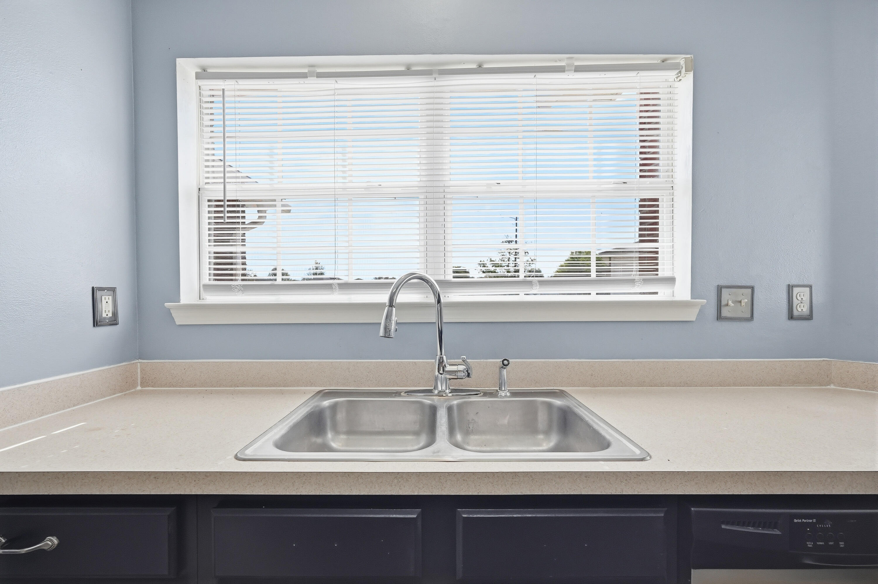 210 Limestone Circle Crestview, FL 32539 - Photo 9 of 27 210 limestone cir-19