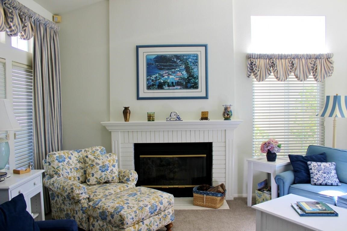 14572 Rutledge Square San Diego, CA 92128 - Photo 5 of 25 Living Room with Fireplace
