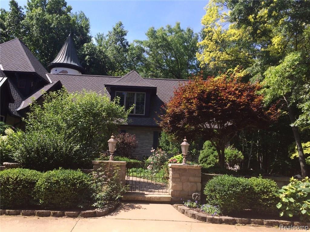 3248 East Sutton Road Dryden, MI 48428 - Photo 1 of 41 IMG_9236.JPG