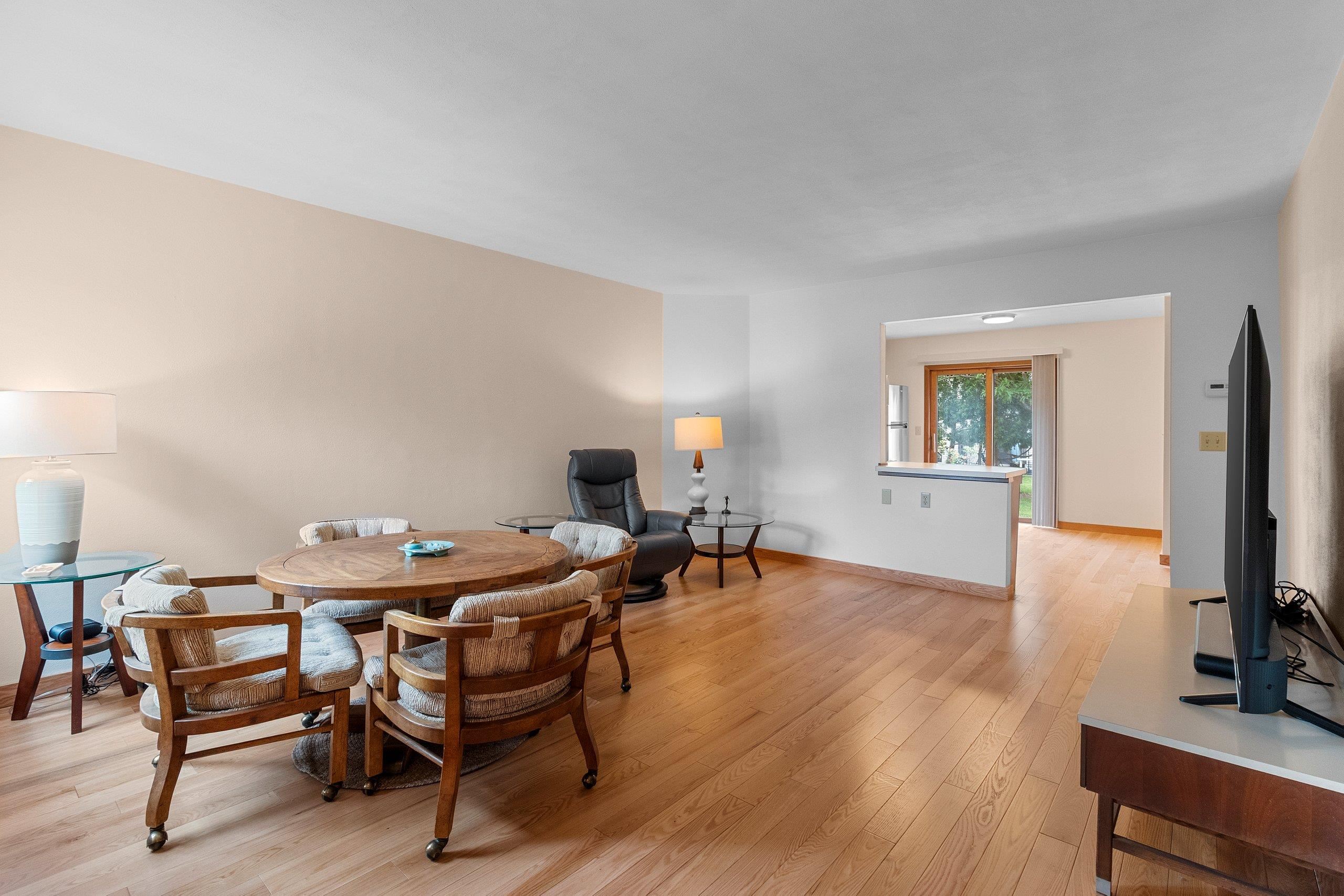 711 Olson Avenue, Unit F Appleton, WI 54914 - Photo 9 of 31