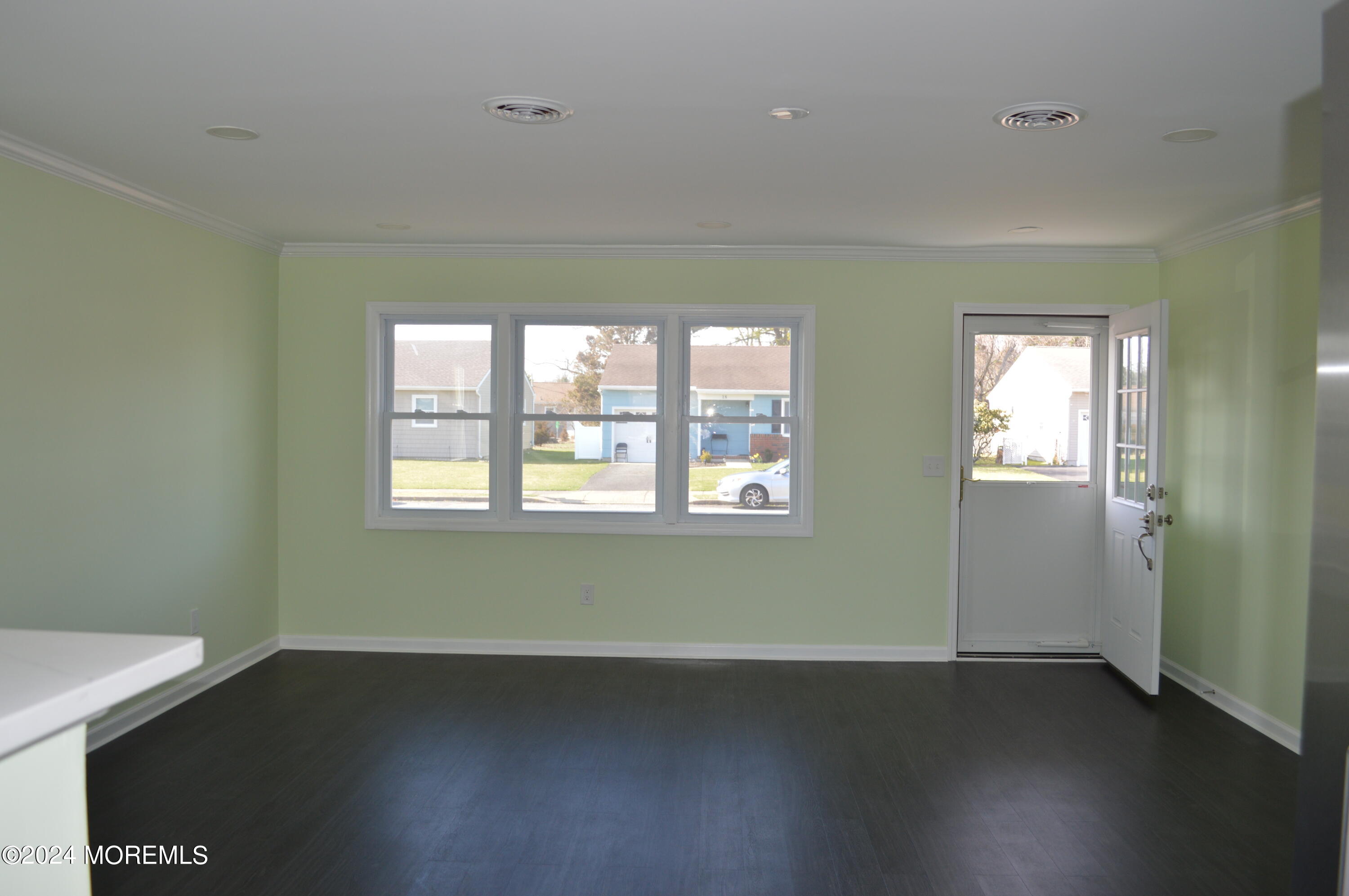 21 Coventry Road Toms River, NJ 08757 - Photo 22 of 33 2024-03-08 15.56.31