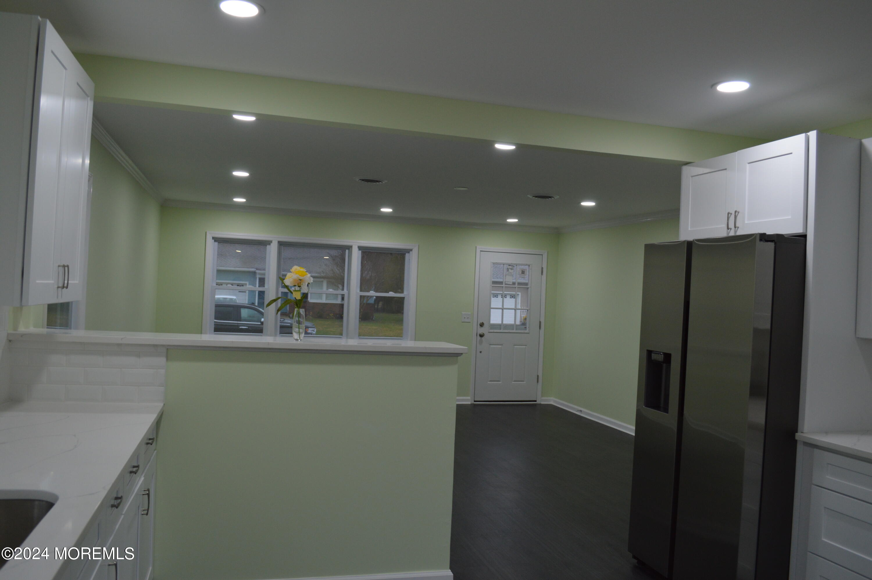 21 Coventry Road Toms River, NJ 08757 - Photo 6 of 33 2024-03-06 17.46.11