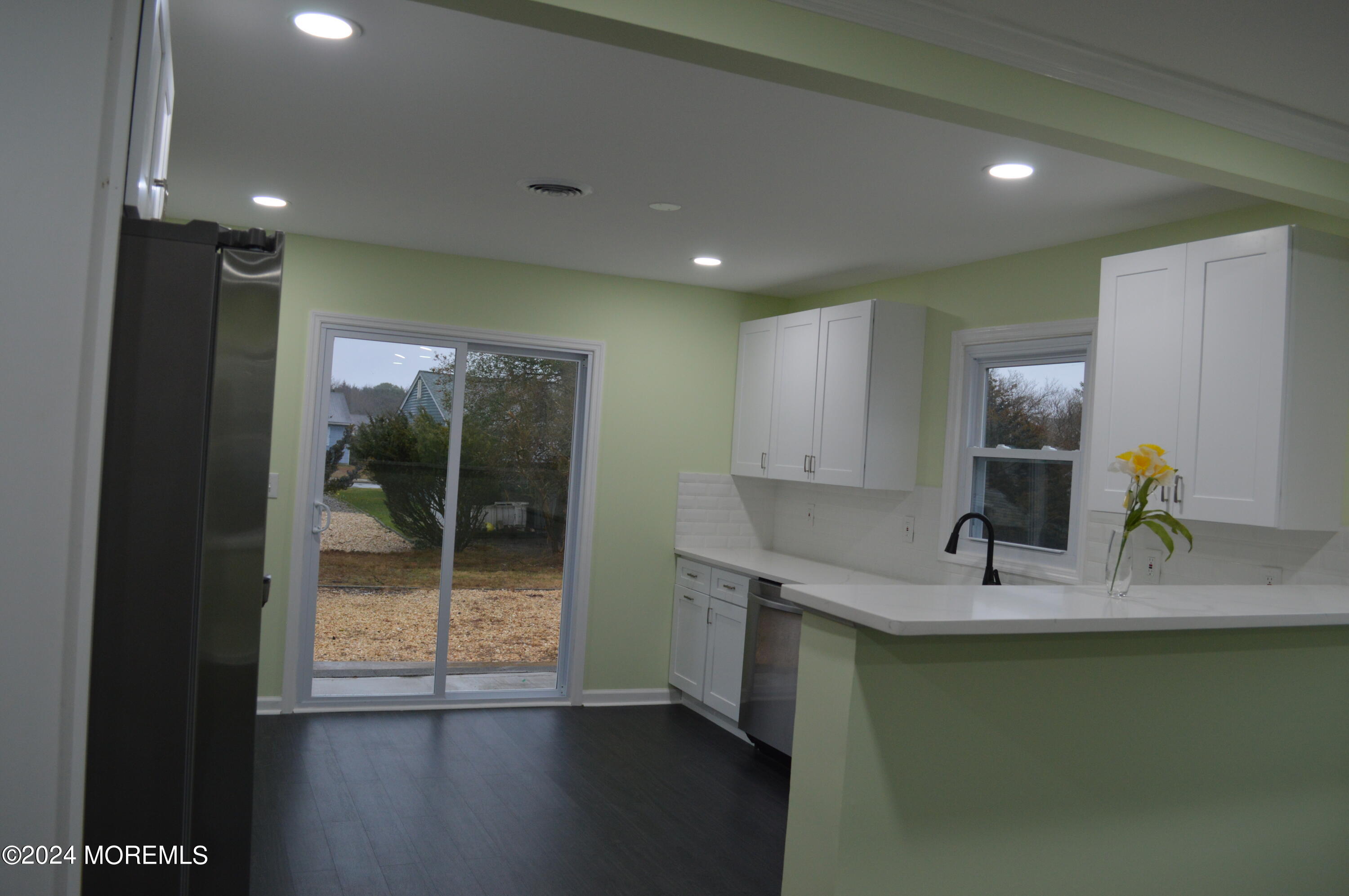 21 Coventry Road Toms River, NJ 08757 - Photo 9 of 33 2024-03-06 17.47.28