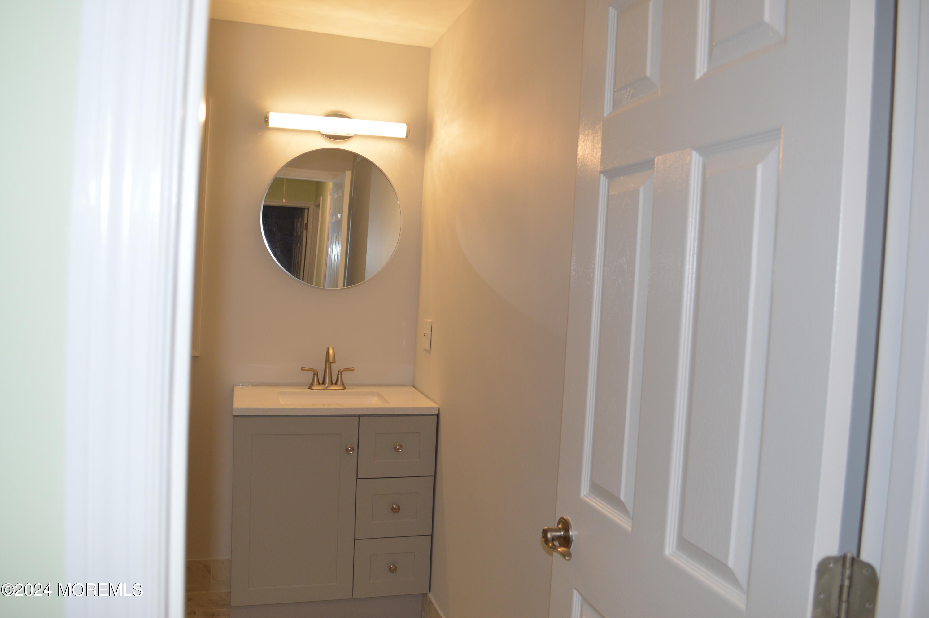 21 Coventry Road Toms River, NJ 08757 - Photo 10 of 33 2024-03-06 17.48.10