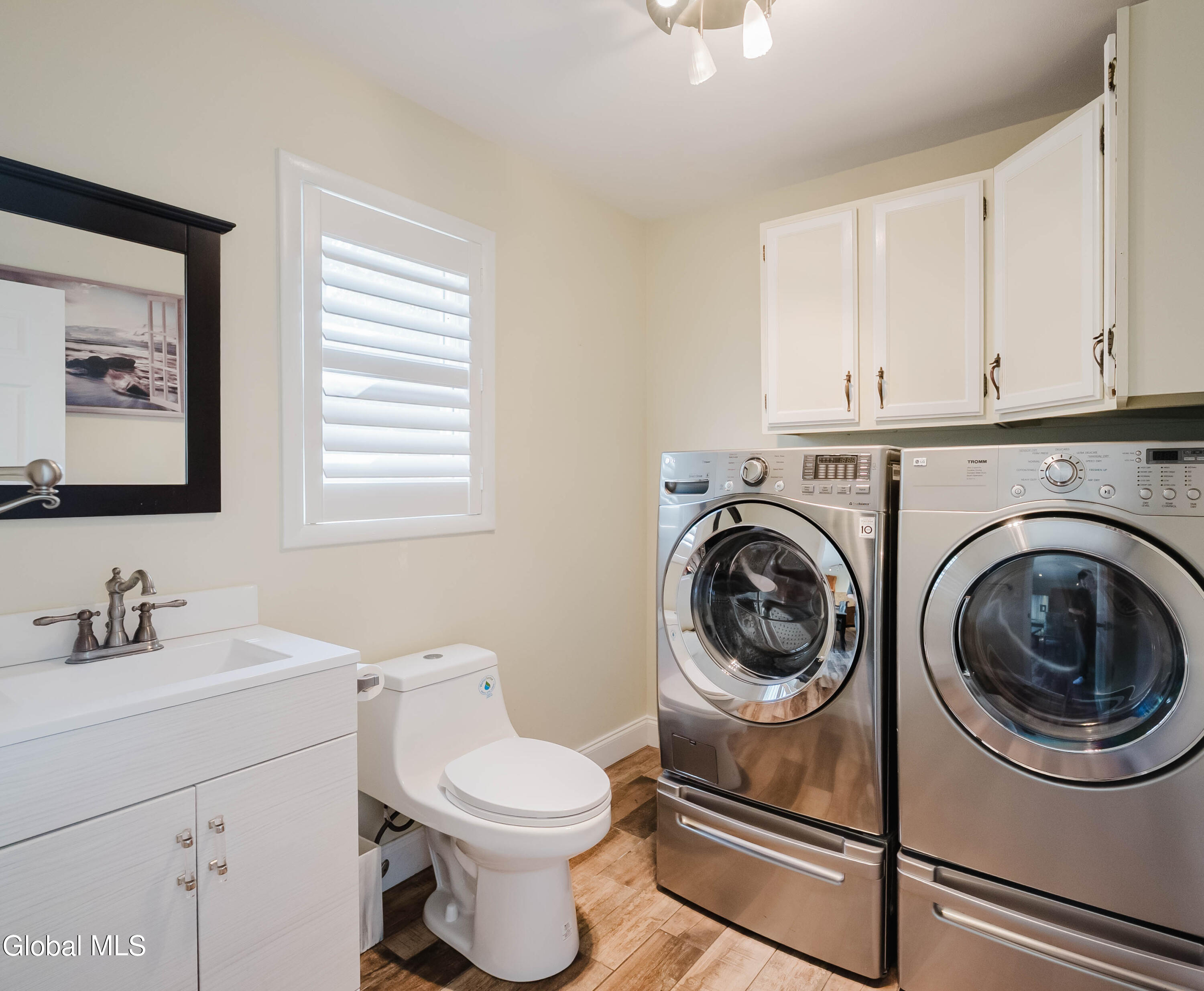 10 Cooks Court Halfmoon, NY 12188 - Photo 11 of 43 19