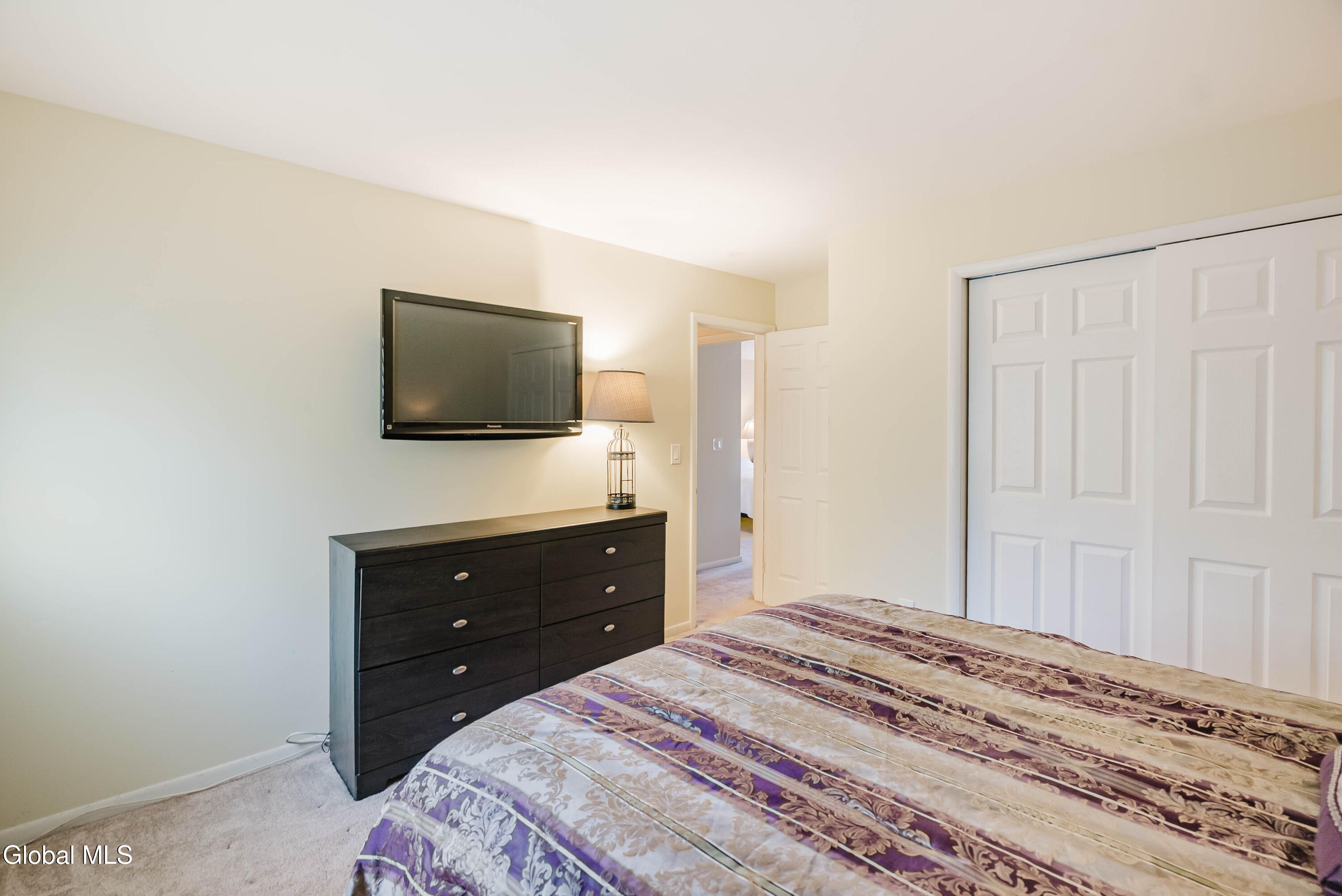 10 Cooks Court Halfmoon, NY 12188 - Photo 16 of 43 24