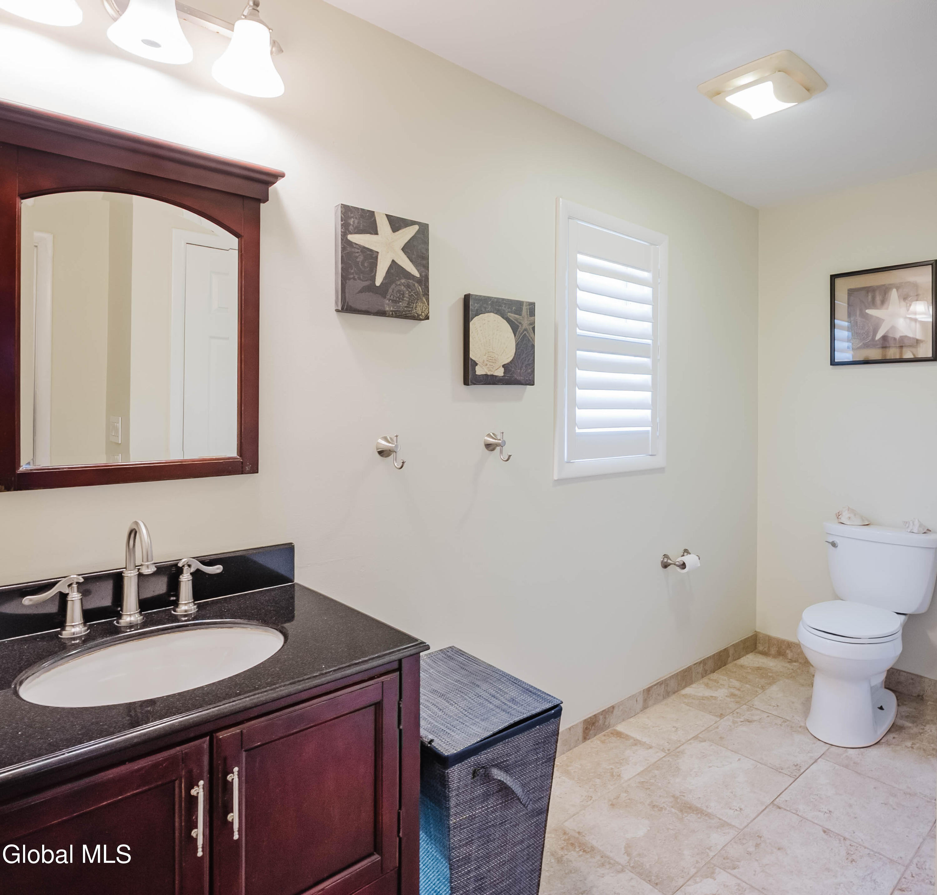 10 Cooks Court Halfmoon, NY 12188 - Photo 17 of 43 25