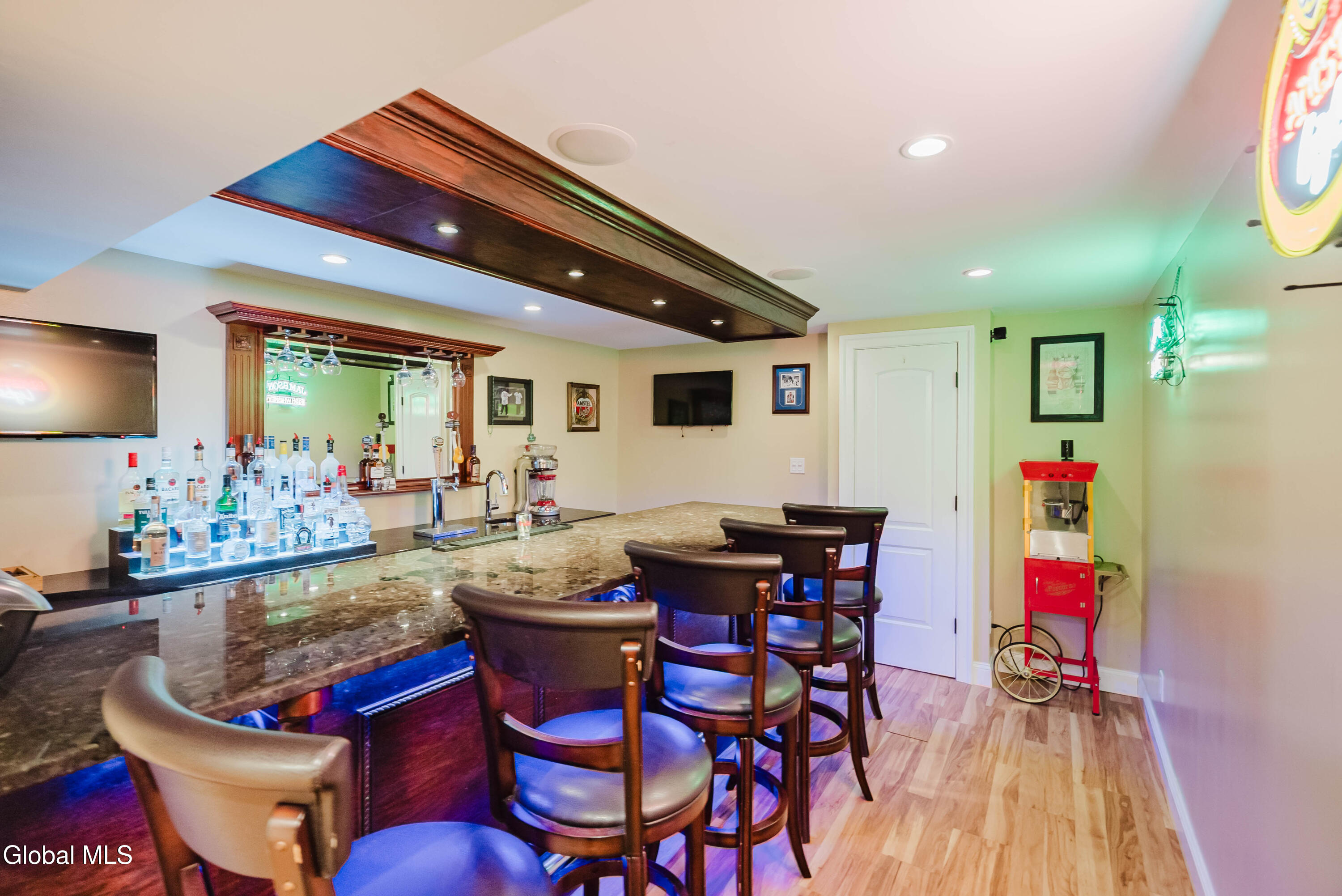 10 Cooks Court Halfmoon, NY 12188 - Photo 19 of 43 27