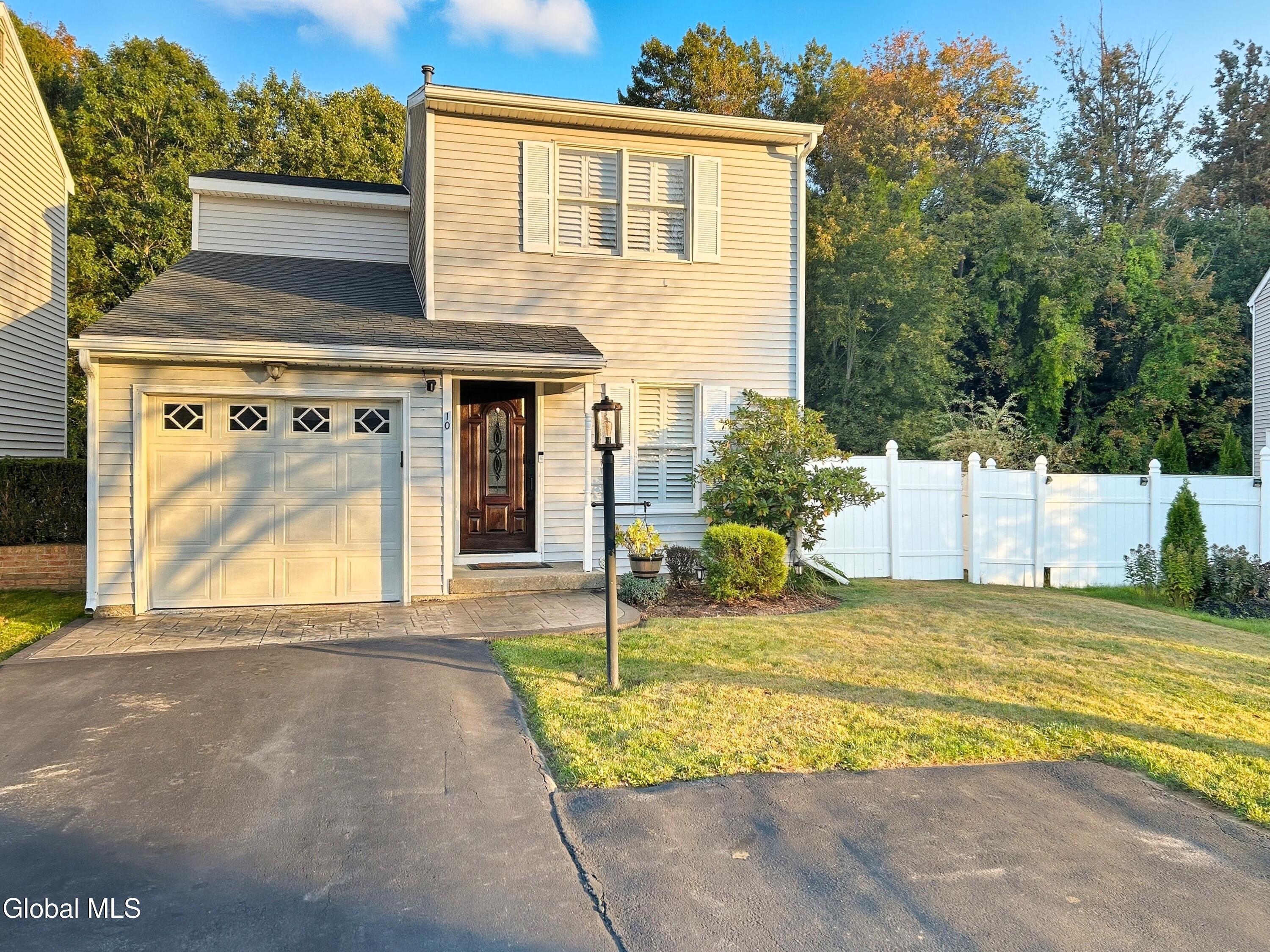 10 Cooks Court Halfmoon, NY 12188 - Photo 2 of 43 2 (2)