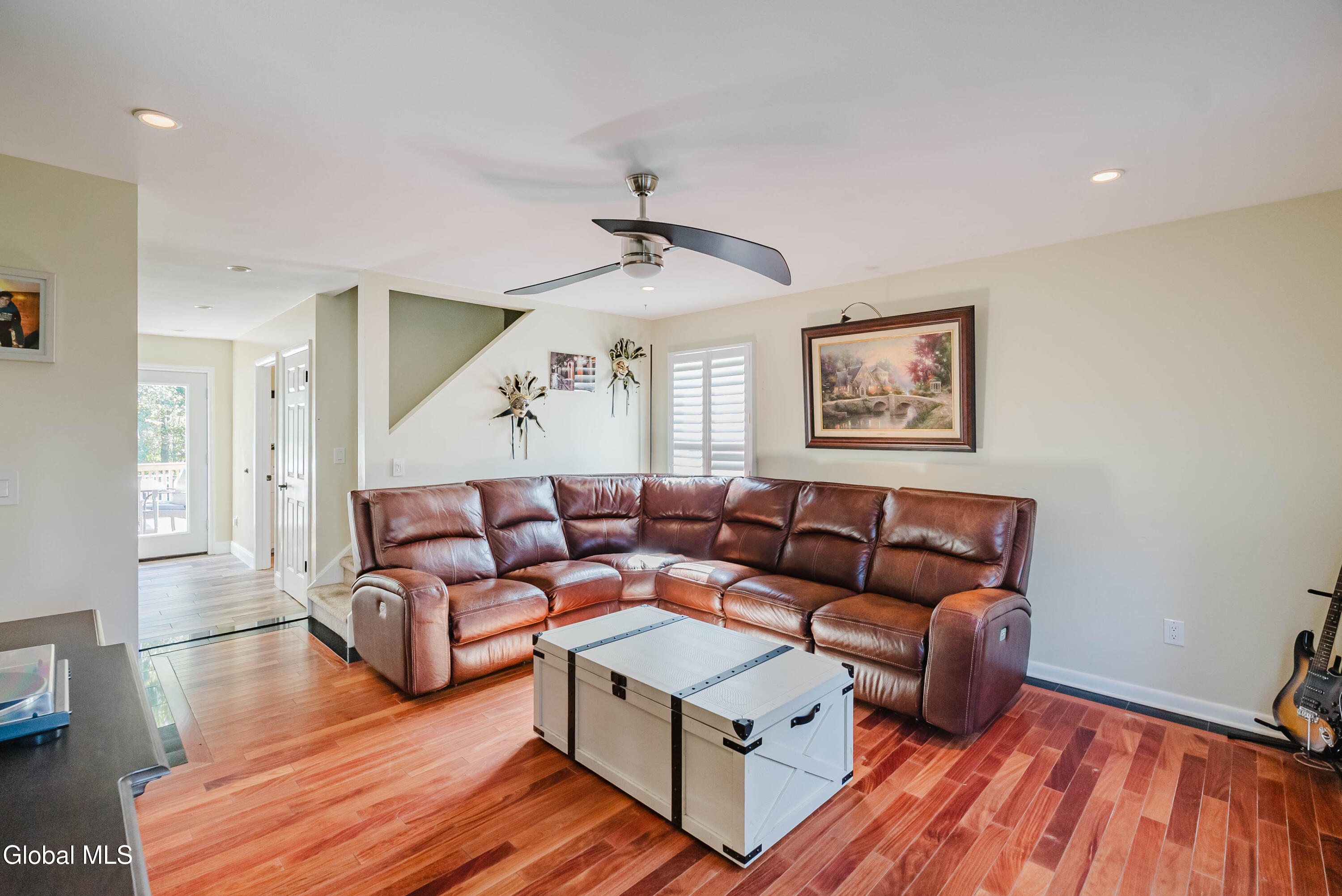 10 Cooks Court Halfmoon, NY 12188 - Photo 3 of 43 11
