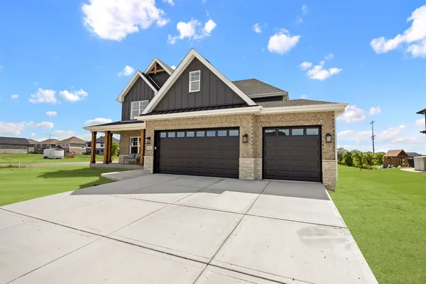 $699,000 | 23957 Roberts Street, Manhattan, IL 60442