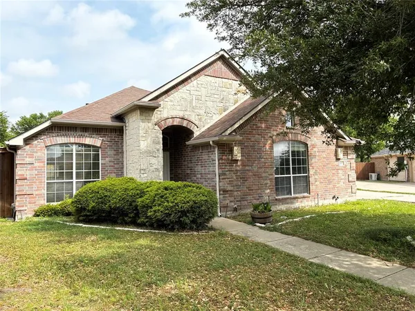 $2,300 | 437 Carver, Wylie, TX 75098