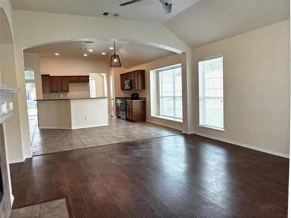 $2,300 | 437 Carver, Wylie, TX 75098