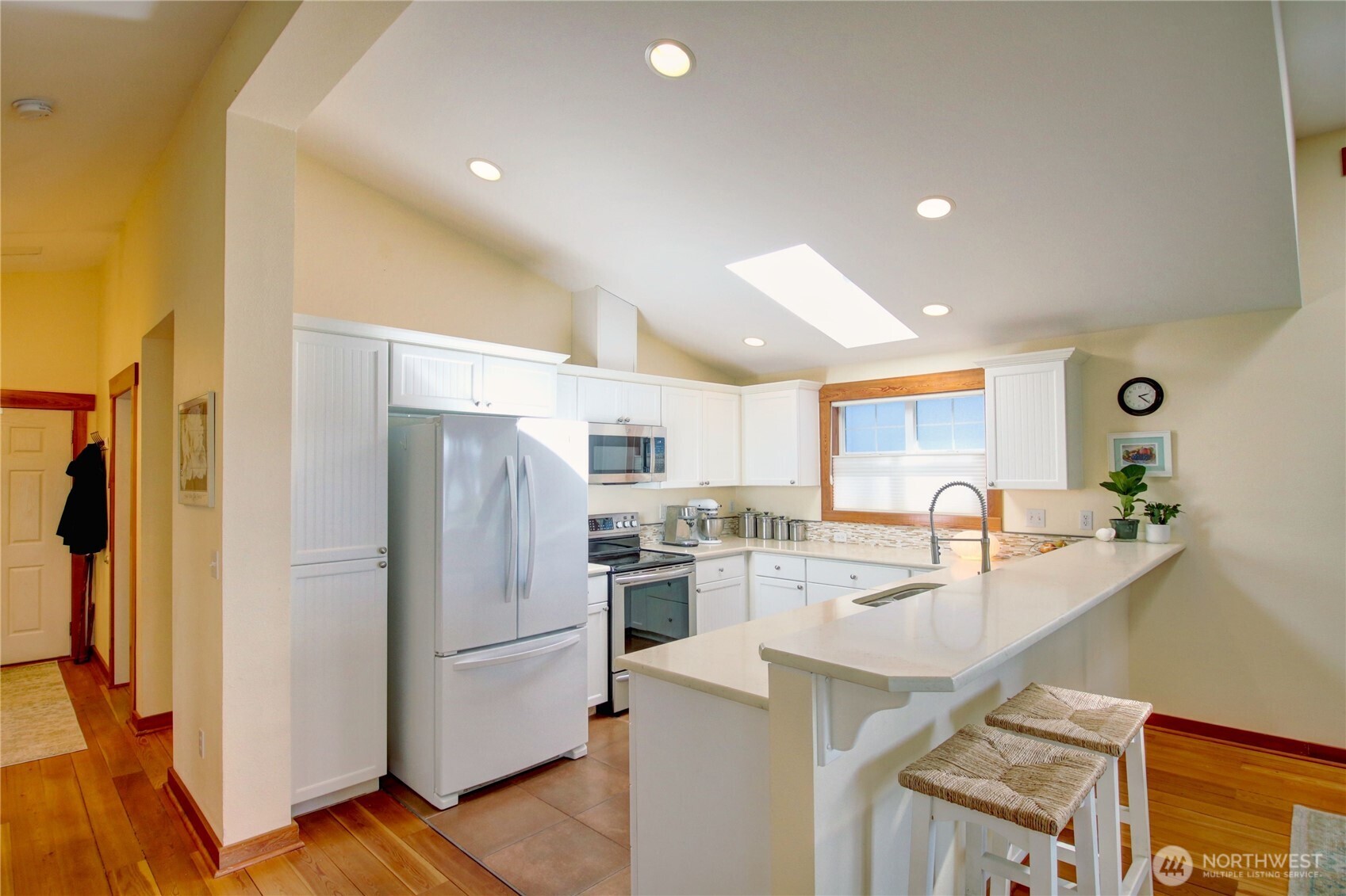 17934 Cobahud Road La Conner, WA 98257 - Photo 10 of 37 Gallery Image 10