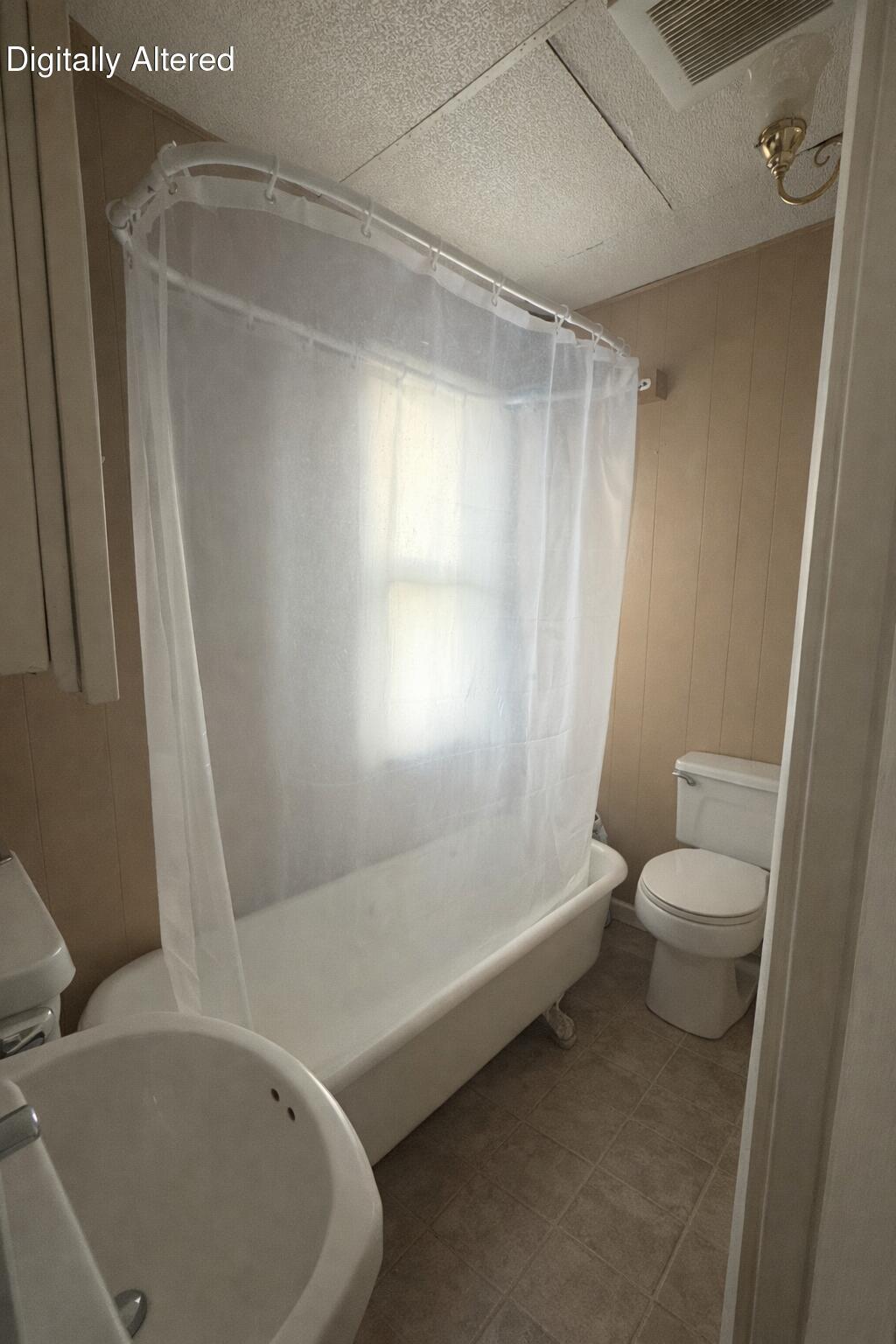 2041 North 13th Street Sheboygan, WI 53081 - Photo 5 of 12 virtually staged
