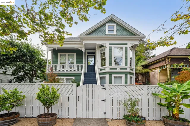 $1,350,000 | 2104 Sixth Street, Berkeley, CA 94710