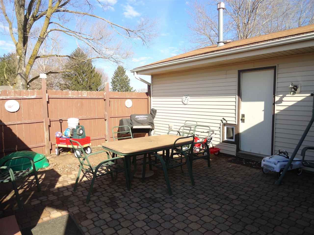 5375 Baxter Road Rockford, IL 61109 - Photo 9 of 14 a view of a outdoor space with a patio