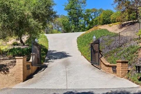 $1,350,000 | 3064 Live Oak Park Road, Fallbrook, CA 92028